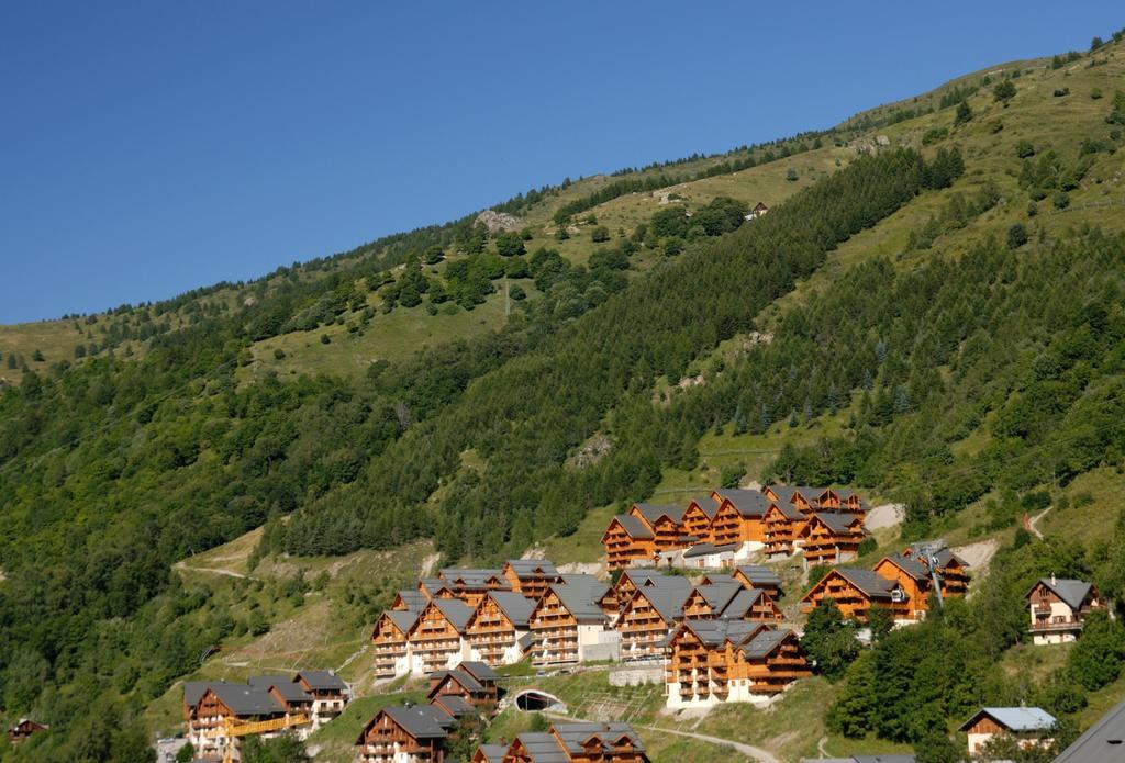 Résidence Odalys Le Hameau Et Les De La Vallée D'or Apartahotel 3*